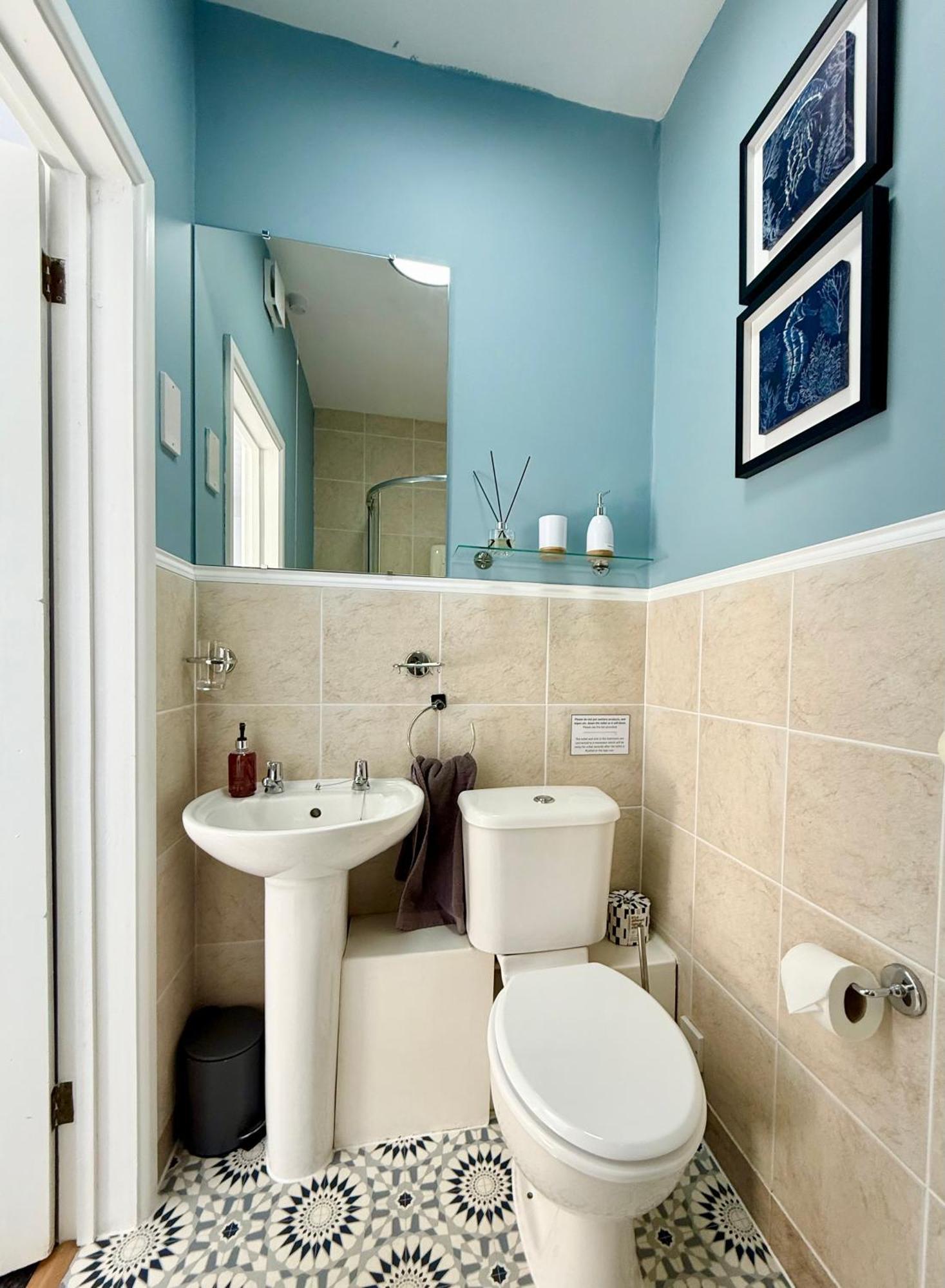 The Angove - Adults Only Guest house