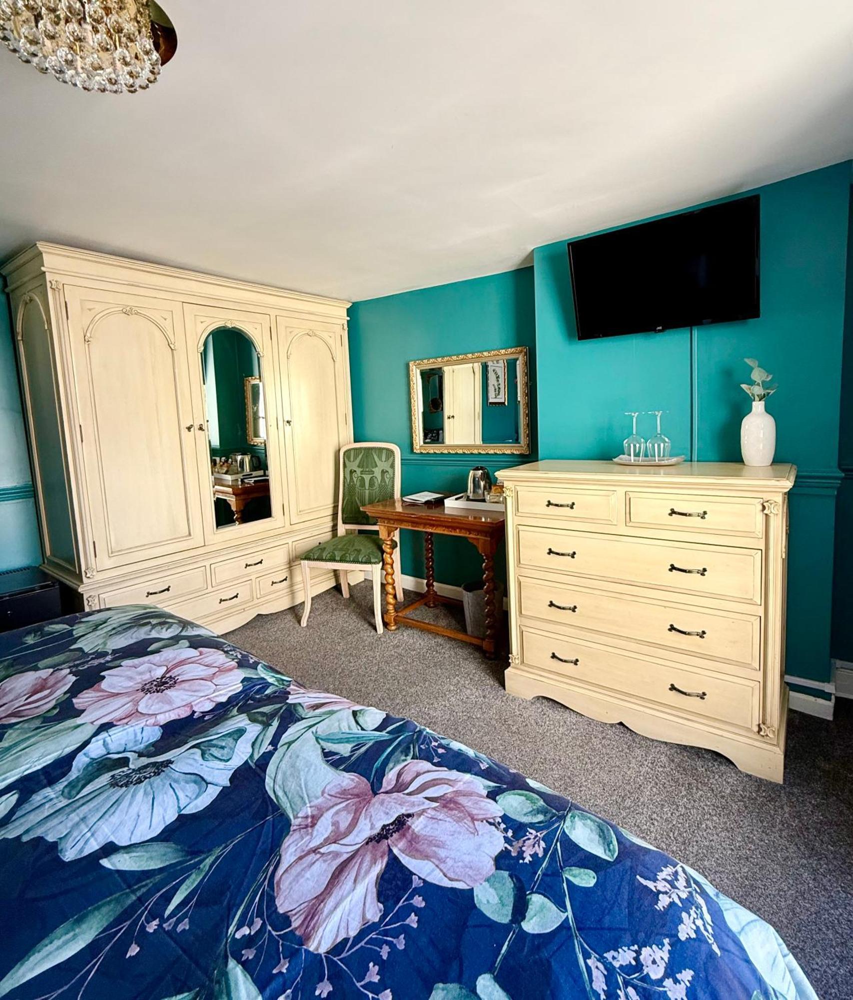 The Angove - Adults Only Weymouth